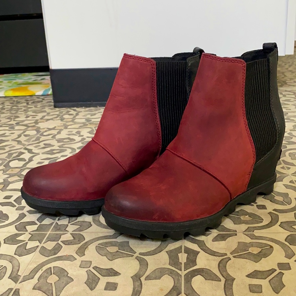 Sorel Wedge boots